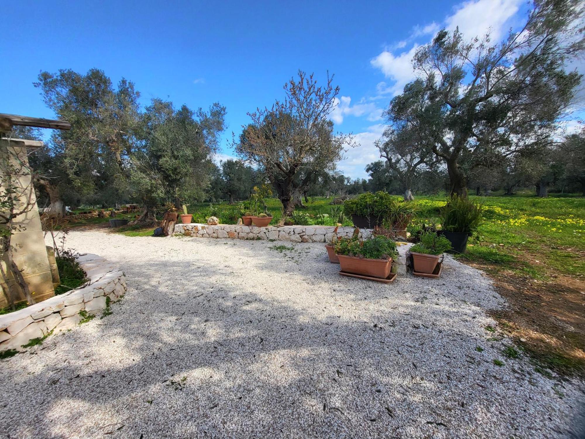 Trullo Incantevole Ostuni Luaran gambar