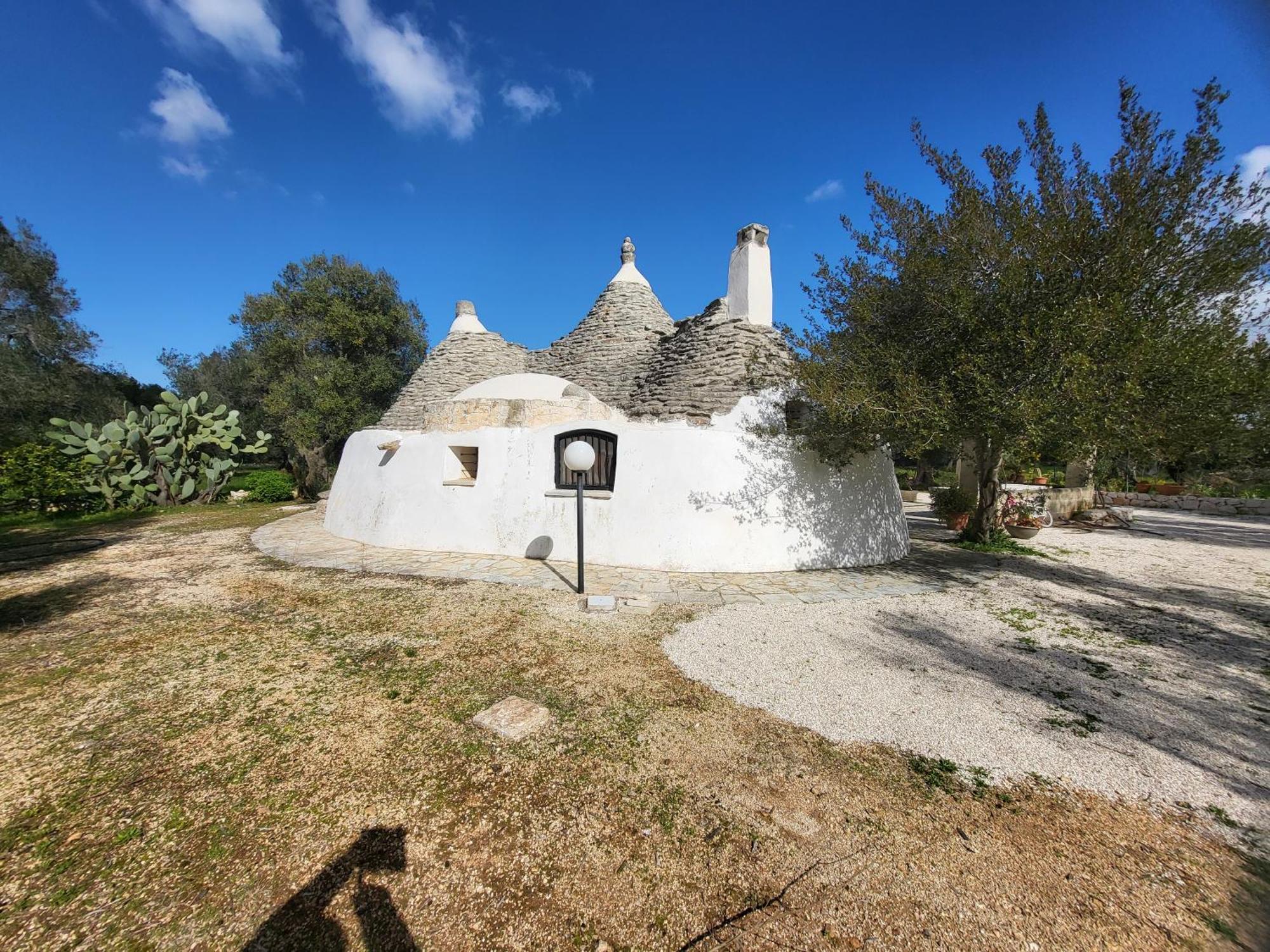 Trullo Incantevole Ostuni Luaran gambar